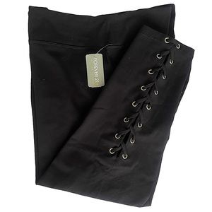 ♣️ Women’s Forever 21 Leggings Capris Laced Legs